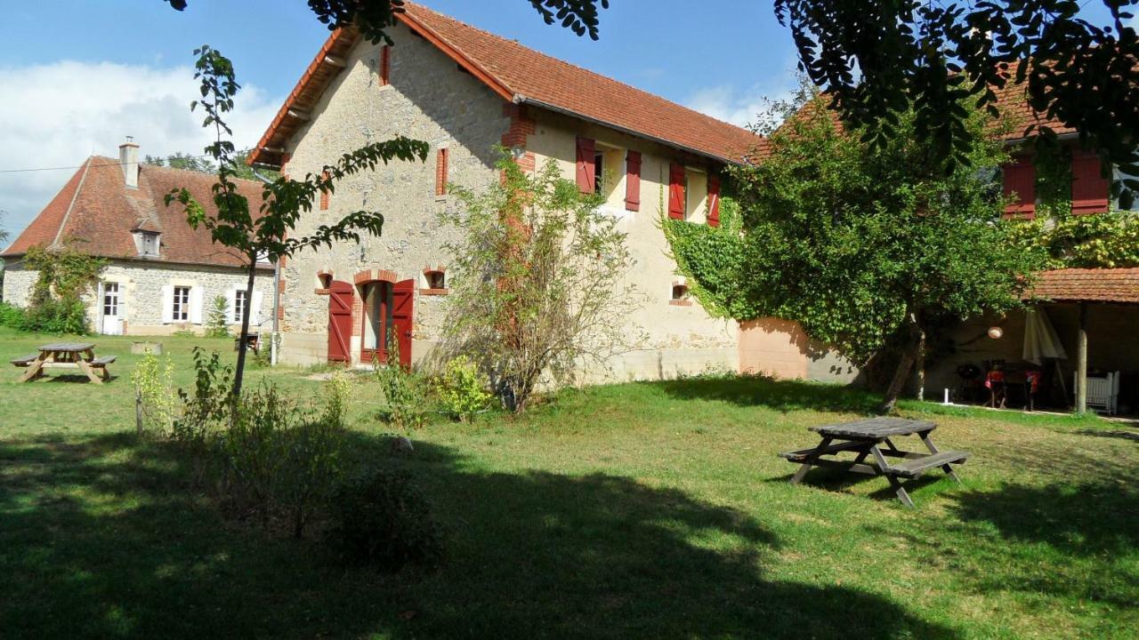 Chambres D'Hotes Domaine Du Bourg Gannay-sur-Loire Luaran gambar